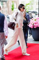 KENDALL JENNER Arrives at Carlyle Hotel in New York 05/06/2024
