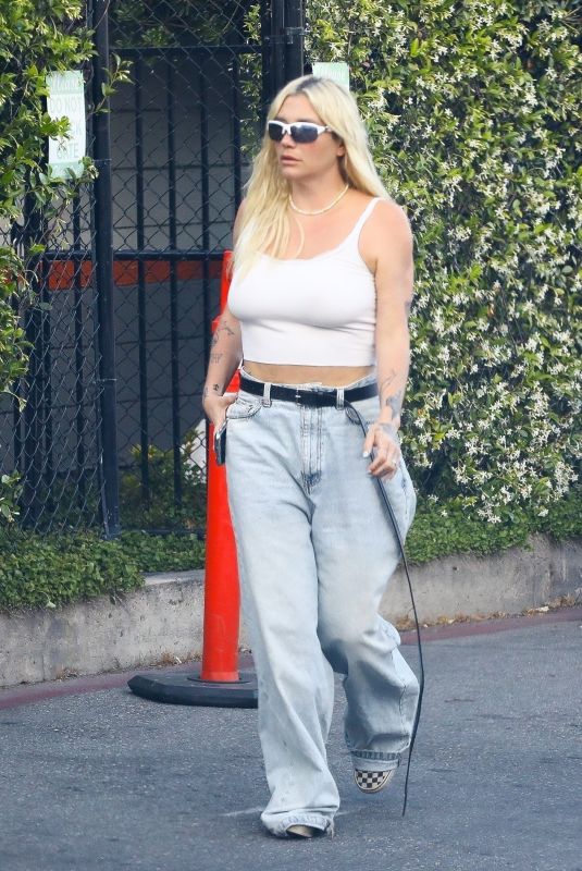 KESHA Out for Lunch at Il Pastaio in Beverly Hills 05/20/2024