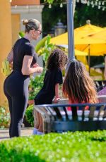 KHLOE KARDASHIAN Taking Kids Out for Lunch in Calabasas 05/02/2024