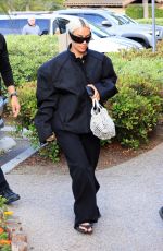 KIM KARDASHIAN Arrives at Islands for Dinner in Thousand Oaks 05/03/2024