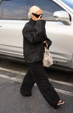 KIM KARDASHIAN Arrives at Islands for Dinner in Thousand Oaks 05/03/2024