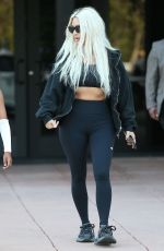 KIM KARDASHIAN Leaves Her Son