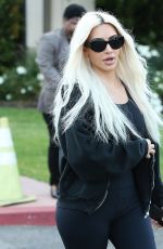 KIM KARDASHIAN Leaves Her Son