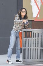 KYLE RICHARDS Out Shopping for Hermes Handbags in Los Angeles 05/25/2024