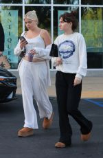 LOLA SHEEN Out for Lunch with a Friend at Erewhon Market in Los Angeles 05/09/2024