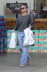 LORI HARVEY Shopping at Bristol Farms in Beverly Hills 05/02/2024