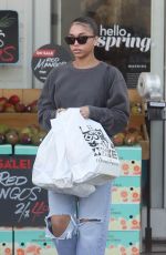 LORI HARVEY Shopping at Bristol Farms in Beverly Hills 05/02/2024