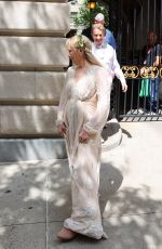MERYL STREEP Leaves Only Murders in the Building Set in New York 05/29/2024