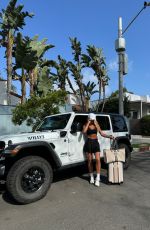 MOLLY SMITH and Friends Ppose up with Personalised Luggage from Lily and Bean 05/10/2024