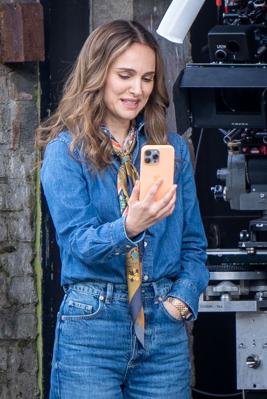 NATALIE PORTMAN and John Krasinski on the Set of Fountain of Youth In London 05/24/2024