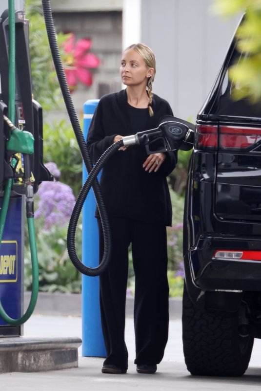 NICOLE RIICHIE at a Gas Station in Santa Barbara 05/22/2024