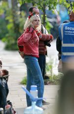 PIXIE LOTT Enjoyed an Ice-cream on a Hot Day in London 05/11/2024