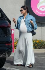 Pregnant JENNA DEWAN at Menchie