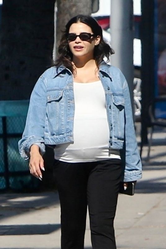Pregnant JENNA DEWAN Out Shopping in Los Angeles 05/15/2024