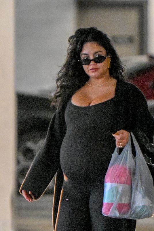 Pregnant VANESSA HUDGENS Shopping an Art Supply Store in Los Angeles 05/15/2024
