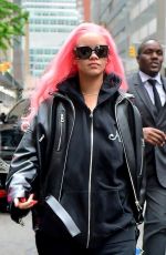 RIHANNA Debuts New Pink Hair in New York 05/04/2024