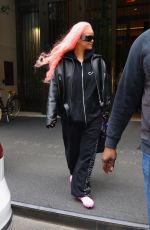 RIHANNA Debuts New Pink Hair in New York 05/04/2024