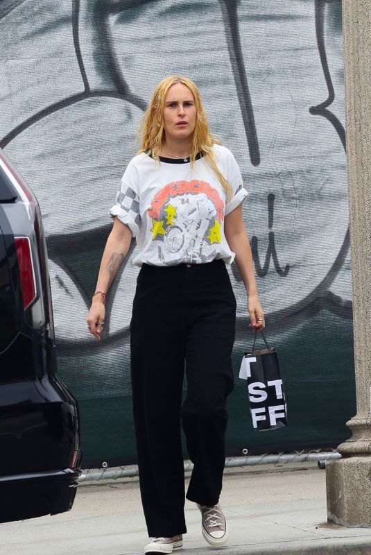 RUMER WILLIS Arrives at Alfred Coffee in Studio City 05/18/2024