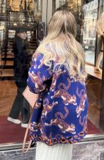 SERENA WILLIAMS Shopping at Gucci Store in Paris 05/28/2024