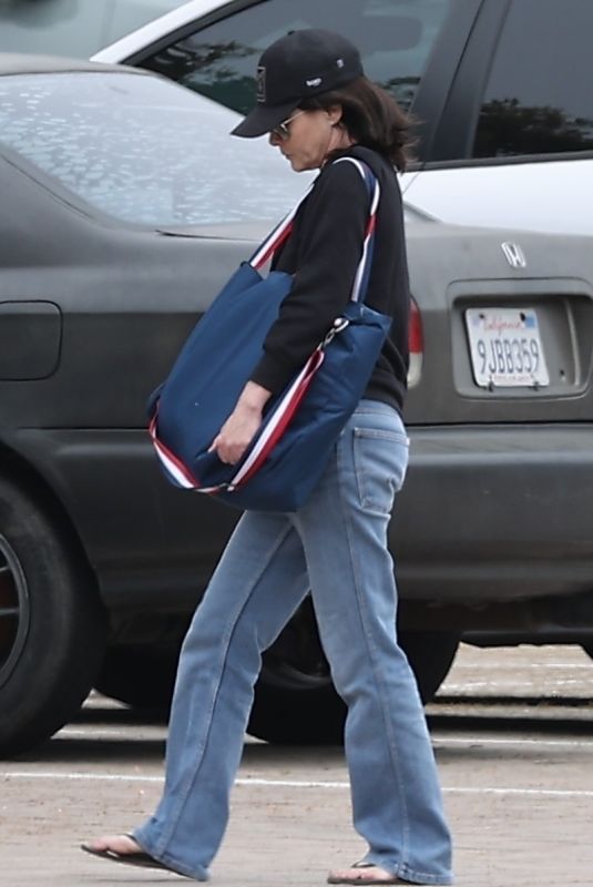 SHANNEN DOHERTY Out Shopping at Malibu Farmers Market 05/19/2024