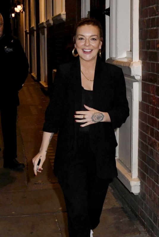 SHERIDAN SMITH Leaves West End