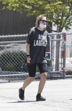 SUKI WATERHOUSE Out Hiking with a Friend in Los Angeles 05/09/2024