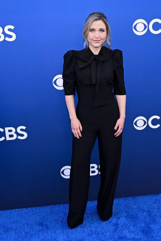 TAYLOR TOMLINSON at CBS Fall Schedule Celebration at Paramount Studios in Los Angeles 05/02/2024