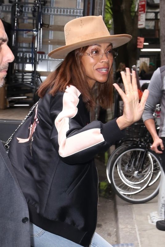 ZOE SALDANA Arrives in New Yokr Ahead of Met Gala 05/04/2024