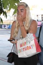 AMANDA BYNES Arrives at Friend