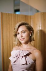 ANNASOPHIA ROBB - L