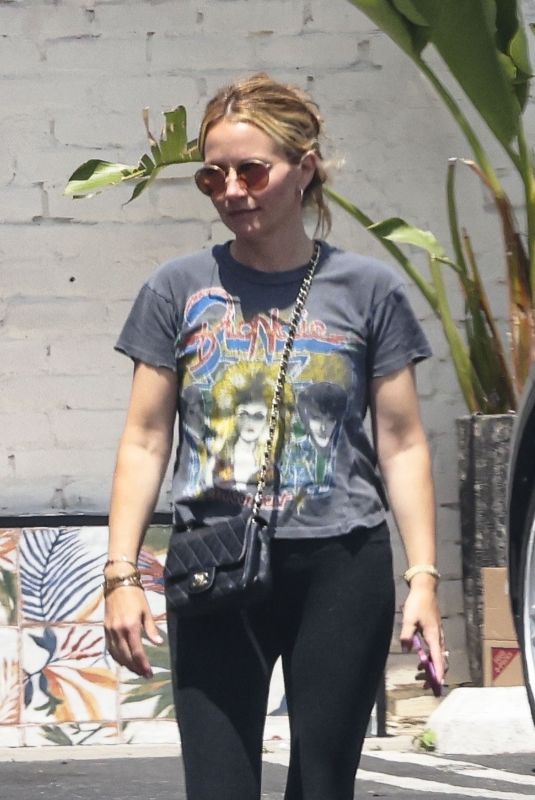 BECKI NEWTON Out for Lunch in Los Feliz 06/10/2024