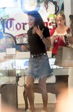 BETHENNY FRANKEL Shopping at a Jewelry Store in New York 06/18/2024