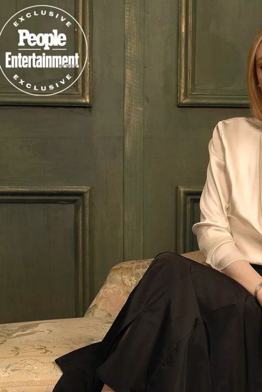 DAKOTA FANNING for People and Entertainment Weekly at Tribeca Film Festival, June 2024
