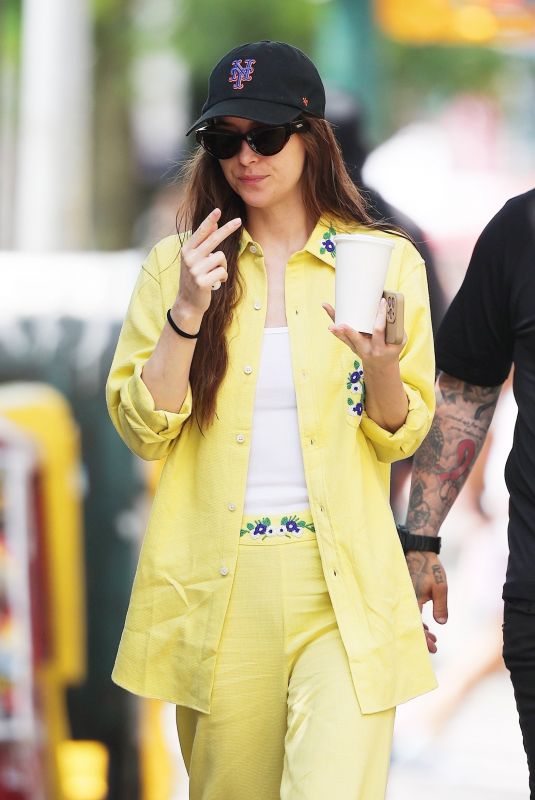 DAKOTA JOHNSON Films Materialists in Brooklyn, New York 06/05/2024