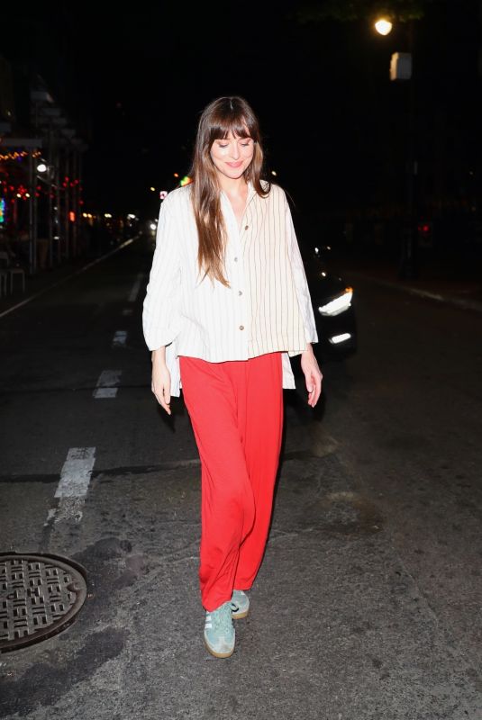 DAKOTA JOHNSON Leaves Materialists Set in New York 06/05/2024