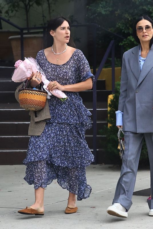 DEMI MOORE and SCOUT and TALLULAH WILLIS Support Bruce Willis