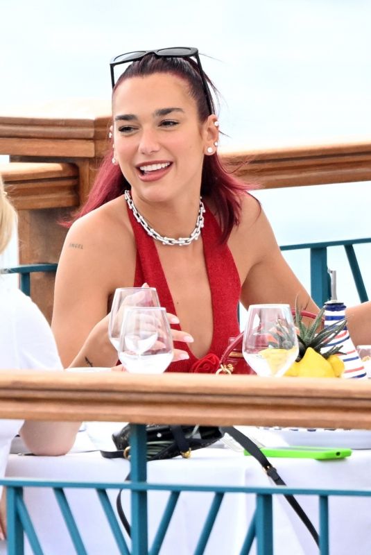 DUA LIPA Out for Lunch in Nerano 06/11/2024