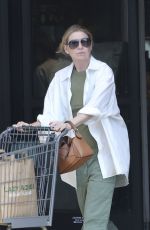 ELLEN POMPEO Shopping at Lazy Acres Market in Los Feliz 06/24/2024