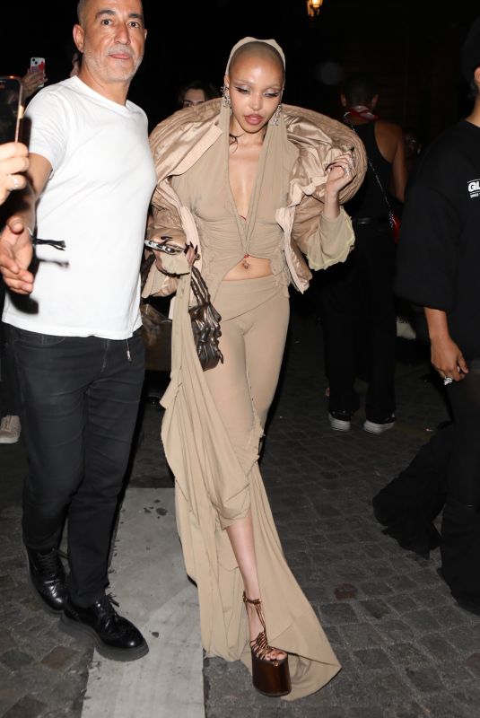 FKA TWIGS Leaves Vogue World After Party in Paris 06/23/2024