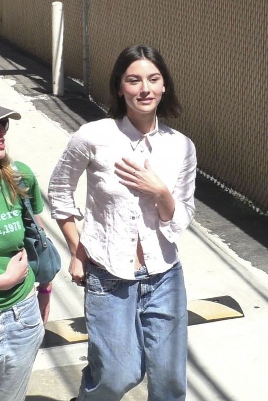 GRACIE ABRAMS Arrives at Jimmy Kimmel Live in Hollywood 06/20/2024