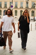 HEIDI KLUM and Tom Kaulitz Arrives at Their Hotel After Shopping in Paris 06/29/2024