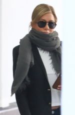 JENNIFER ANISTON Leaves a Skin Care Spa in Beverly Hills 05/30/2024