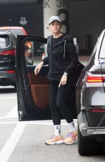 JENNIFER GARNER at LAX Airport in Los Angeles 06/01/2024
