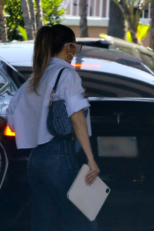JENNIFER LOPEZ Arrives for a Meeting in Beverly Hills 06/06/2024