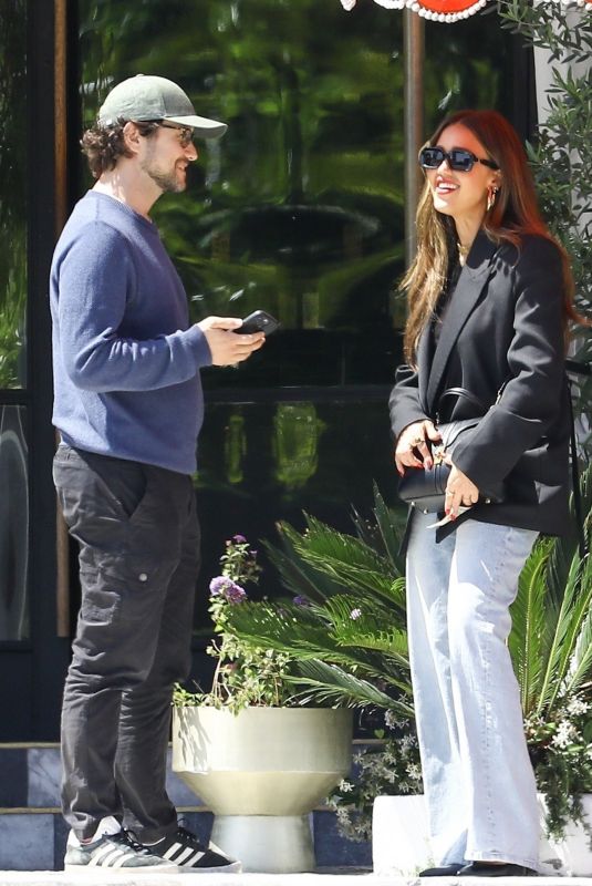 JESSICA ALBA and Joseph Gordon-Levitt Grab Lunch at Bird Street Restaurant in Los Angeles 06/11/2024