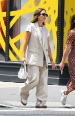 JESSICA ALBA Out for Lunch with a Friend in New York 06/05/2024