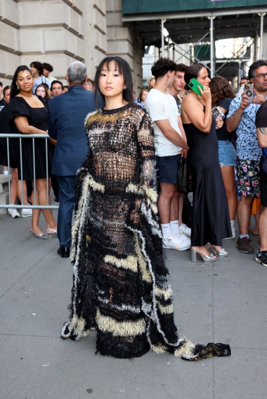 JI-YOUNG YOO Arrives at 2024 Gotham TV Awards at Cipriani 25 Broadway in New York 06/04/2024