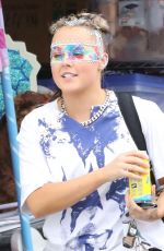 JOJO SIWA Arrives for Rehearsal at Her Performance at Pride 06/08/2024