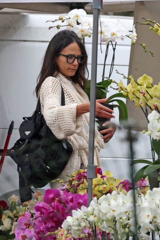 JORDANA BREWSTER Ppicking Flowers at LA Farmers Market 05/31/2024
