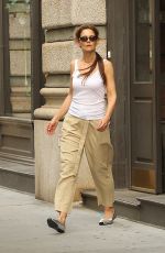 KATIE HOLMES Leaves Her Apartment in New York 06/06/2024